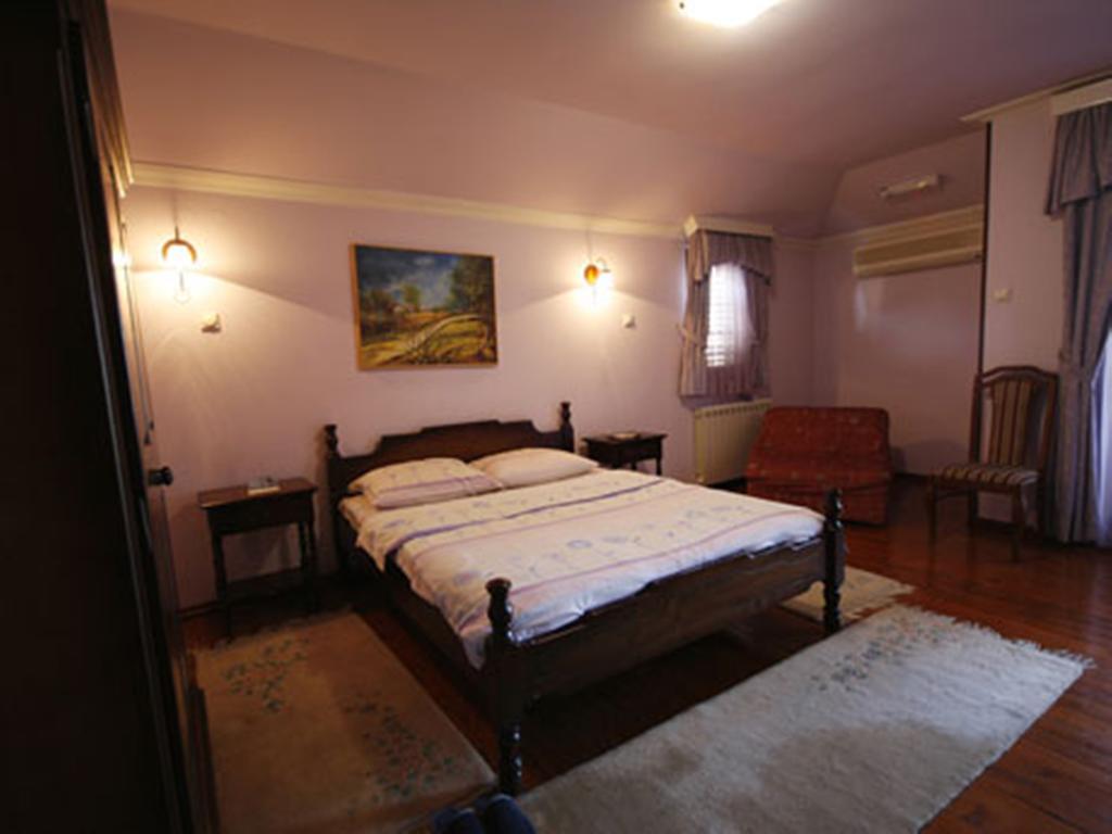 Hotel Ambiente Podgorica Zimmer foto